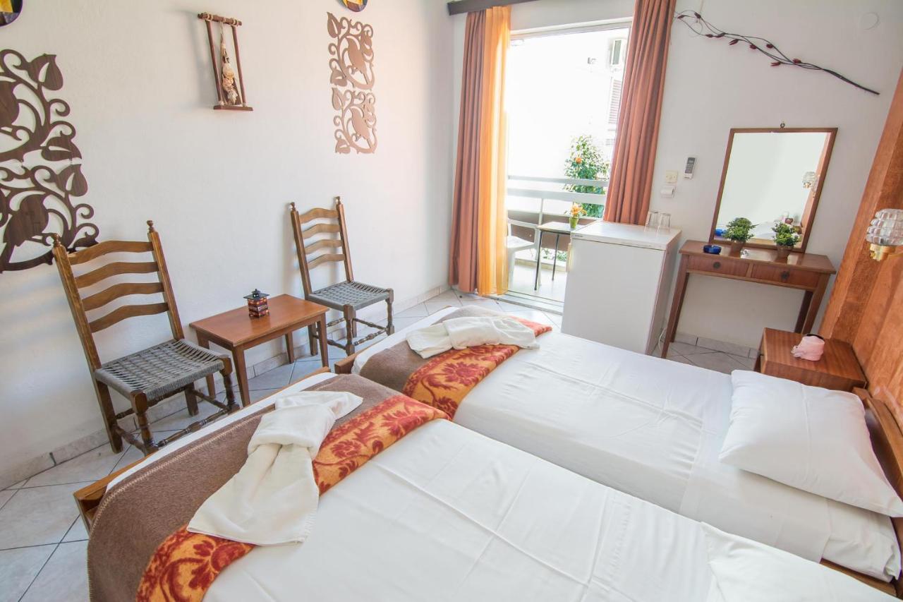 Sunlight Hotel Benitses  Extérieur photo